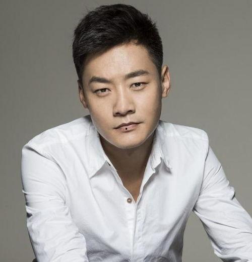 男演员高原个人资料,从影视新星到实力派演员的蜕变之路